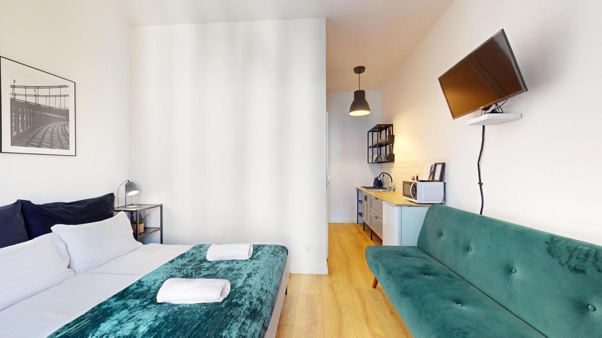 Family House Near The Market Square -Perfect For Family & Business Stays - Ksiecia Witolda Street 500 Steps To Market Square - 2 Bedrooms,2 Parking Places Wroclaw Exterior photo