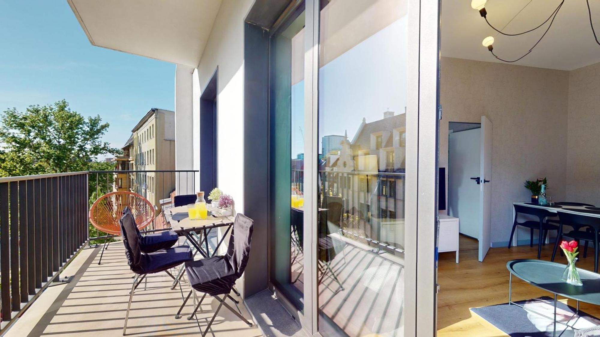 Family House Near The Market Square -Perfect For Family & Business Stays - Ksiecia Witolda Street 500 Steps To Market Square - 2 Bedrooms,2 Parking Places Wroclaw Exterior photo